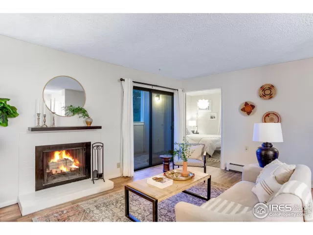 MLS: 997723 Condo For Sale