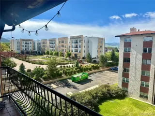 Photo #5: 9977789 Listing 