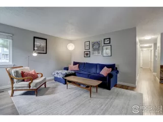 Photo #4: 997802 Listing