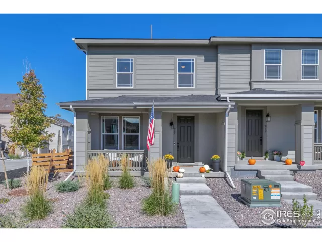 MLS: 997880 Condo For Sale