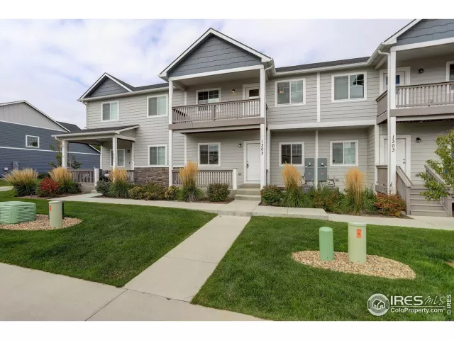 MLS: 997919 Condo For Sale