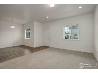 Photo #4: 997919 Listing 