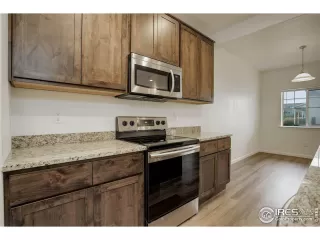 Photo #6: 997919 Listing 
