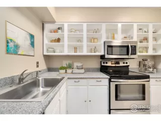 Photo #5: 997935 Listing