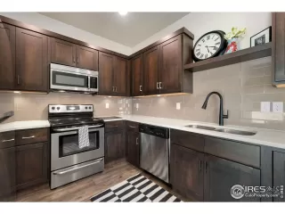 Photo #5: 997937 Listing