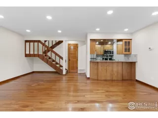 Photo #1: 997950 Listing 