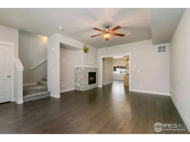 MLS: 997973 Condo For Sale