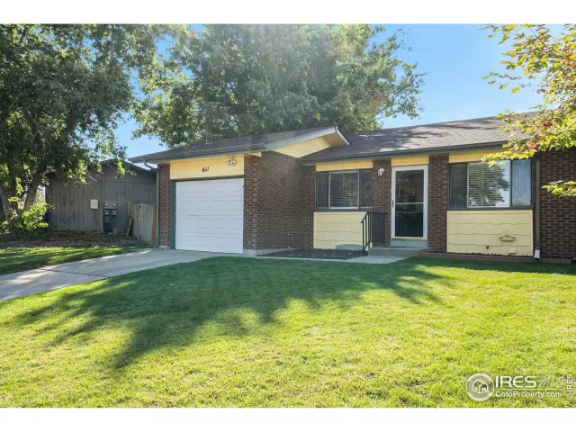 MLS: 998042 Condo For Sale