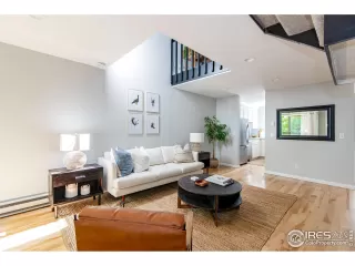 Photo #4: 998050 Listing