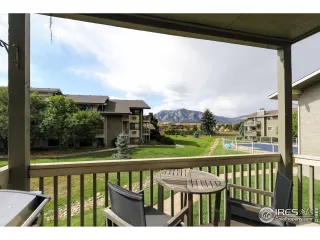 Photo #3: 998059 Listing