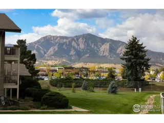 Photo #5: 998059 Listing