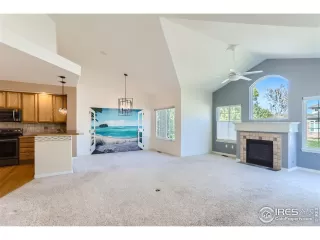 Photo #5: 998078 Listing 