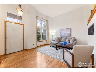 Photo #4: 998093 Listing