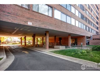 Photo #2: 998098 Listing