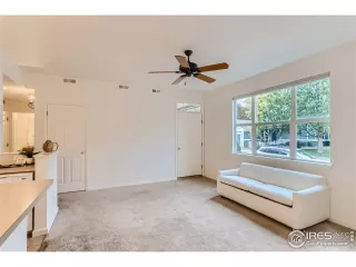 Photo #5: 998115 Listing