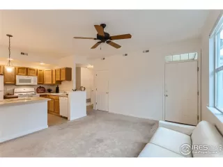 Photo #6: 998115 Listing