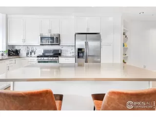 Photo #6: 998187 Listing