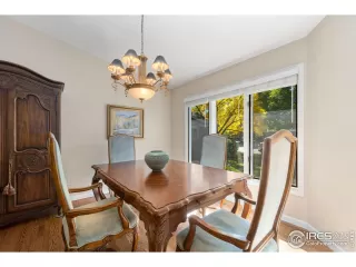 Photo #6: 998263 Listing