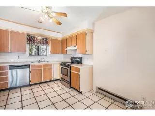 Photo #3: 998292 Listing