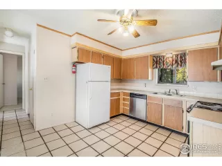 Photo #4: 998292 Listing