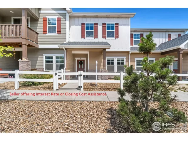 MLS: 998327 Condo For Sale