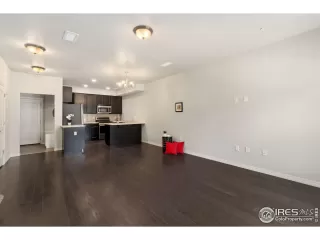 Photo #1: 998327 Listing