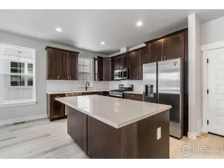 Photo #1: 998328 Listing