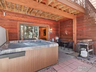 Photo #2: 998364 Listing