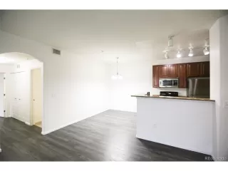 Photo #5: 9983920 Listing 