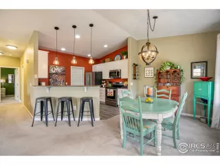 Photo #4: 998406 Listing