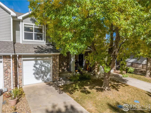 MLS: 998426 Condo For Sale