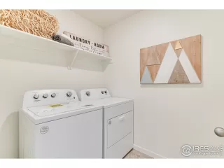 Photo #5: 998428 Listing 