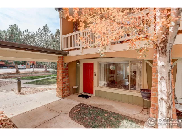 MLS: 998434 Condo For Sale