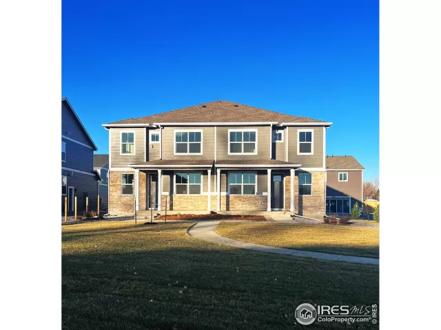 MLS: 998441 Condo For Sale
