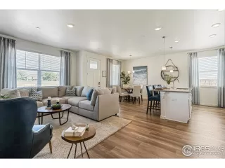 Photo #3: 998441 Listing