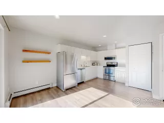 Photo #6: 998494 Listing