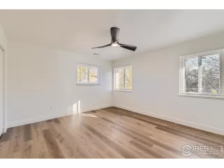 Photo #6: 998552 Listing