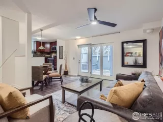 Photo #4: 998612 Listing