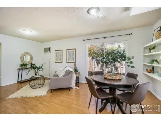 Photo #3: 998624 Listing