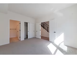 Photo #4: 998674 Listing