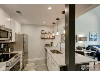 Photo #2: 998677 Listing