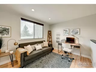 Photo #5: 998677 Listing