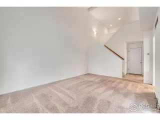 Photo #2: 998690 Listing