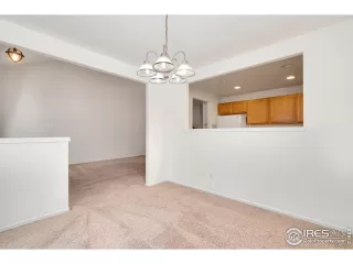 Photo #6: 998690 Listing