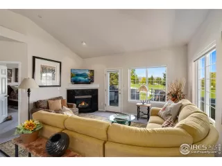 Photo #6: 998714 Listing