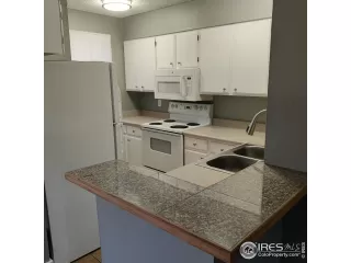 Photo #2: 998724 Listing