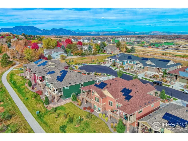 MLS: 998726 Condo For Sale