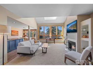 Photo #5: 998805 Listing 