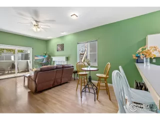 Photo #5: 998914 Listing