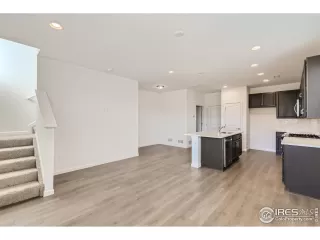 Photo #4: 998927 Listing 